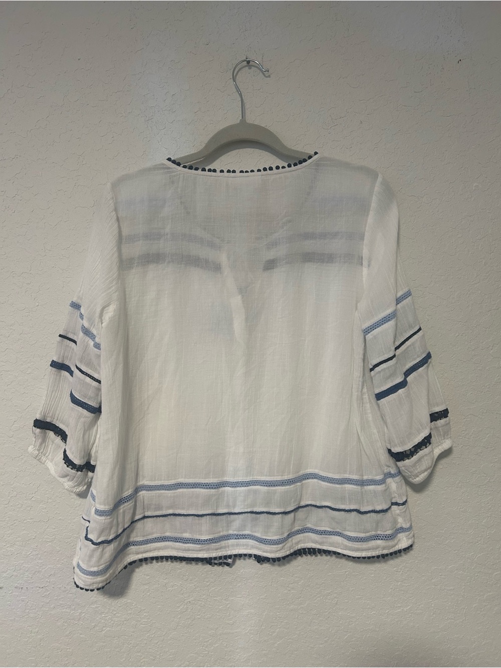 J. Jill 100 % Cotton White Blue Boho Tassel Blouse Women’s Medium Petite - Picture 7 of 11